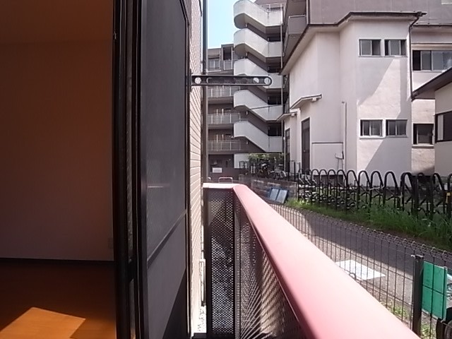 バルコニーではなくても布団もちゃんと干せます！