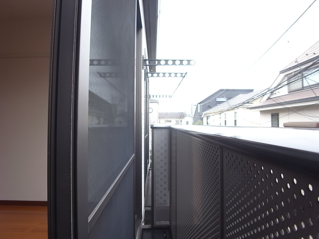 手すり。布団を干すときに便利です！