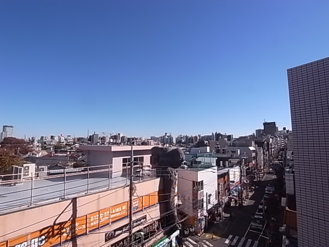 東南方面。