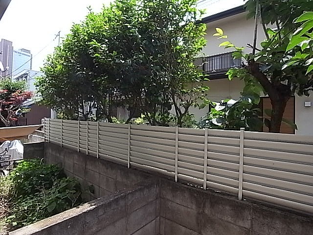 東南方面の眺望。　朝からしっかりと日差しがある。