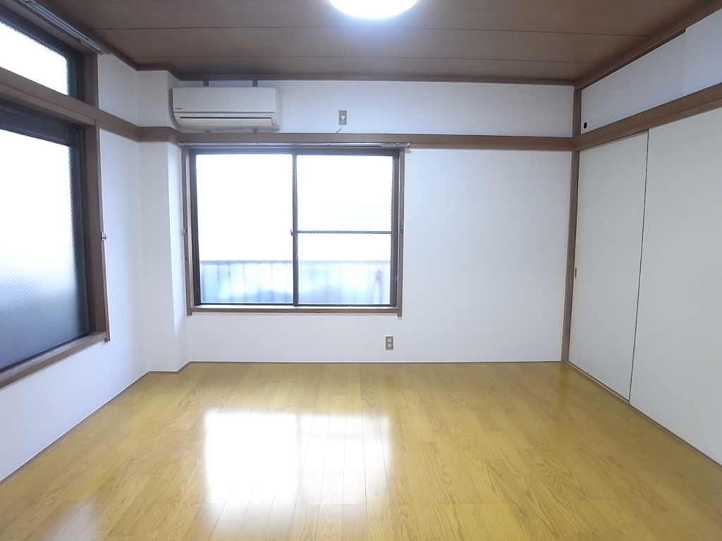 ２面採光で明るい！