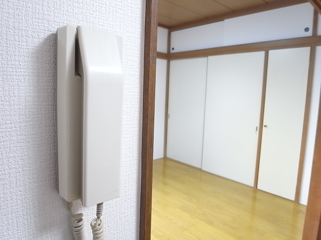 来客はインターホンで確認！
