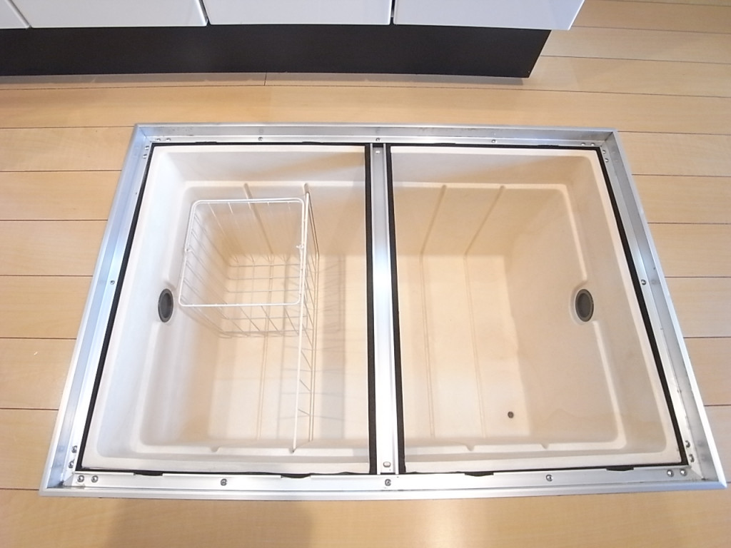 買い置きの保管にも便利な床下収納！