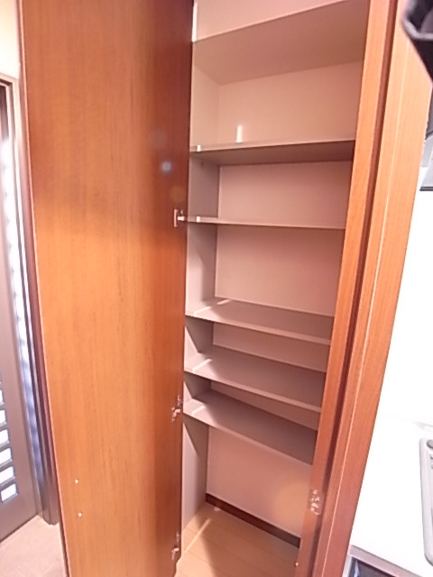 廊下の収納。これだけでもあると違います！