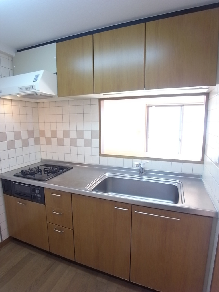 とても広いキッチンでどんなお料理も作れそう！