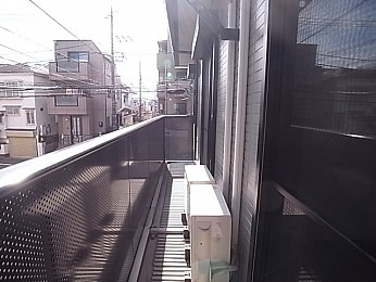 東側のバルコニー。南側にもあって2面バルコニーとなります！