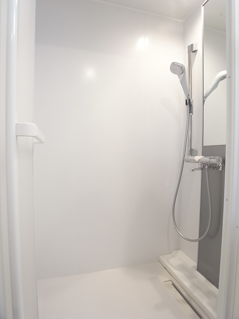 シャワールーム