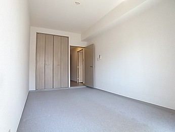 表の通りからは一番離れた位置にあるので夜は静かです！