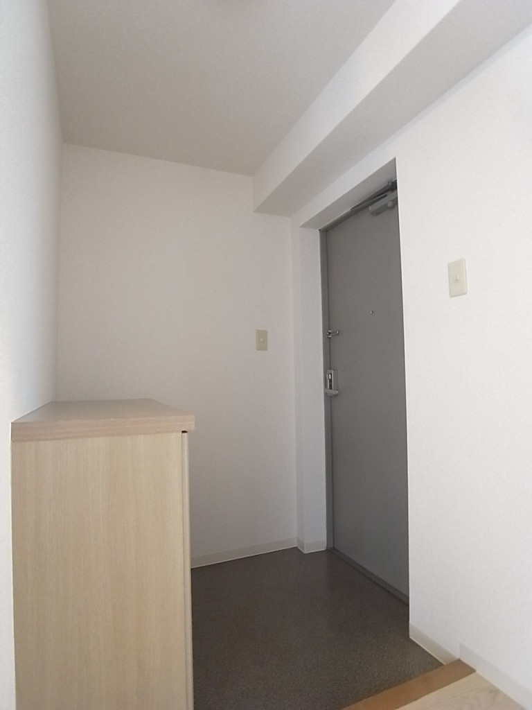 廊下側から撮った玄関