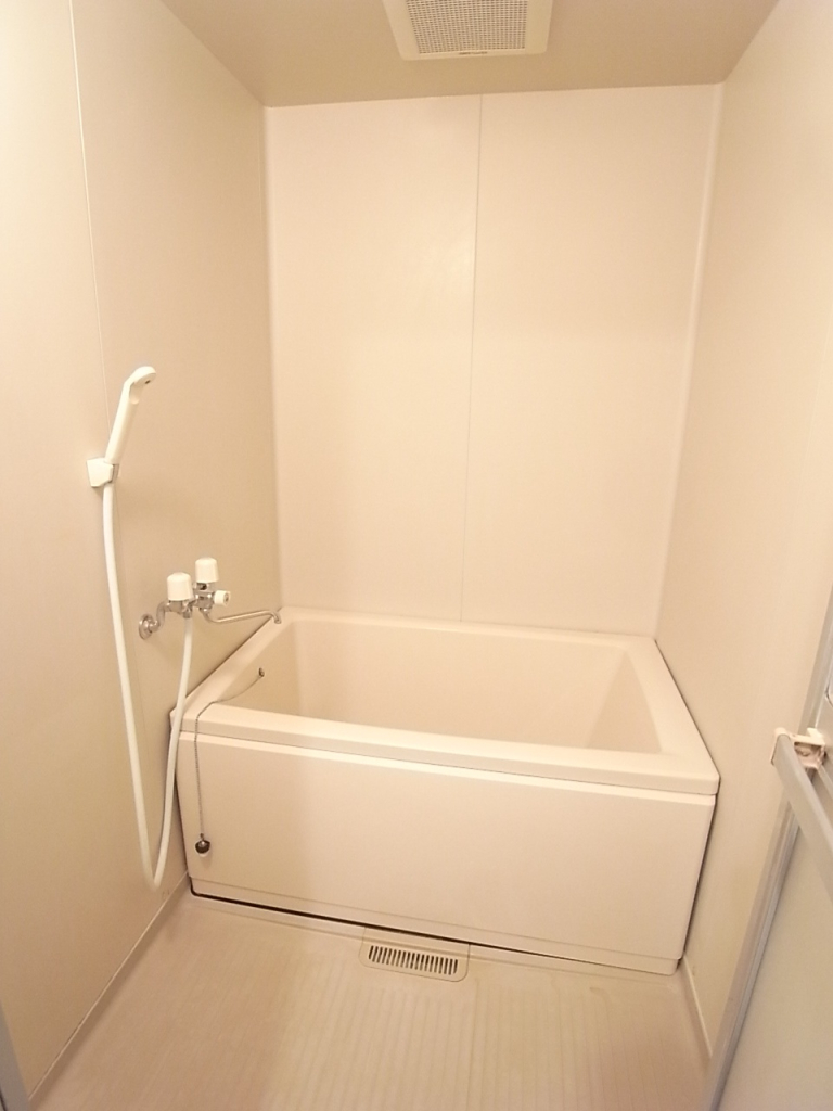 浴室　1日の疲れを癒せます♪