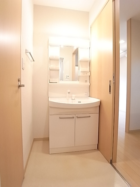 洗面脱衣所。独立したスペースが使いやすい！