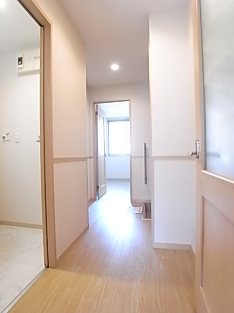 リビングから洋室方向を撮影！