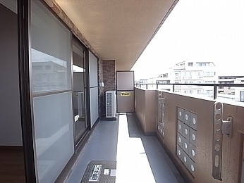 奥行のあるワイドバルコニー！