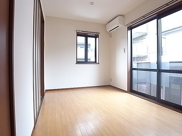 陽当たりの良い洋室は6.2帖！