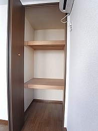 洋室の収納！