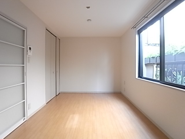6帖へ変更予定【写真はリノベーション前のもの】