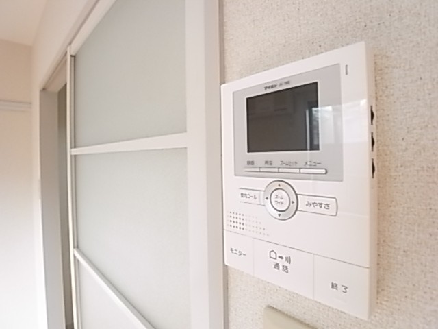来客はモニターホンで確認してから！