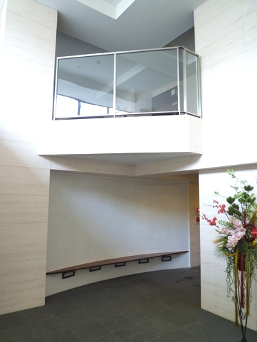 エントランス内部