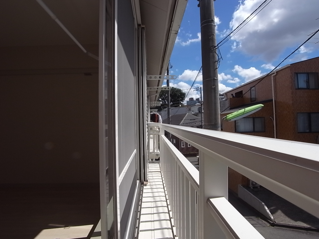 手すり。布団を干すこともできます！