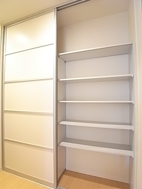 便利な廊下収納！