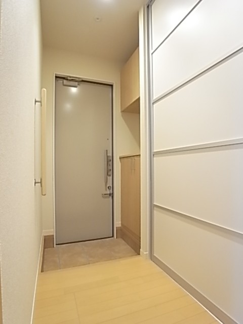 玄関方向を撮影