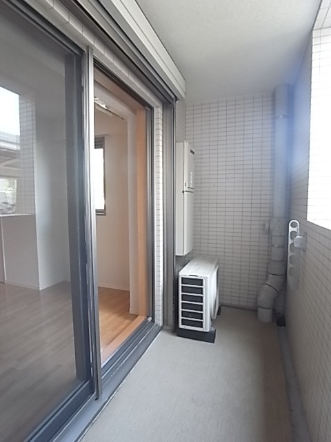 東向きのバルコニーは、朝から日が入ります！