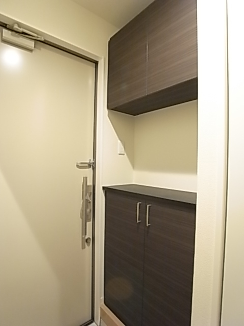 下駄箱　クローズ状態