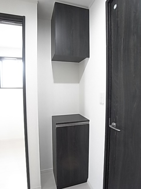 下駄箱は上下に分かれています！