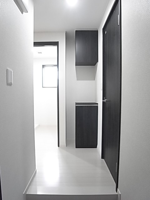 玄関から室内方向を撮影！