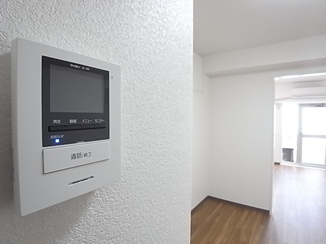 来客はモニターホンで確認してから！