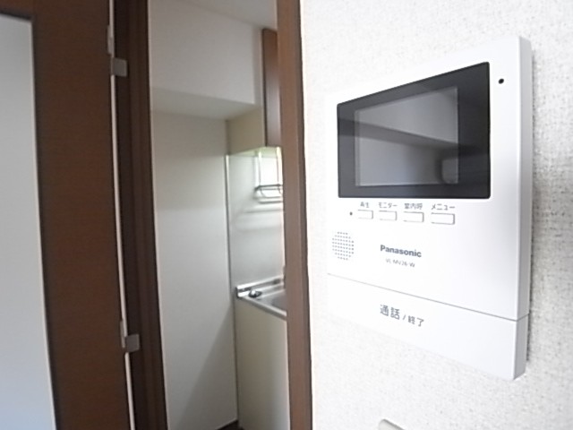 来客はモニターホンでチェック！