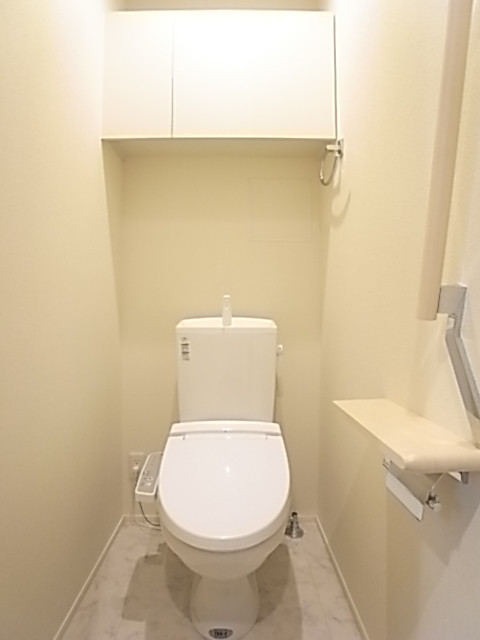 トイレは温水洗浄便座！