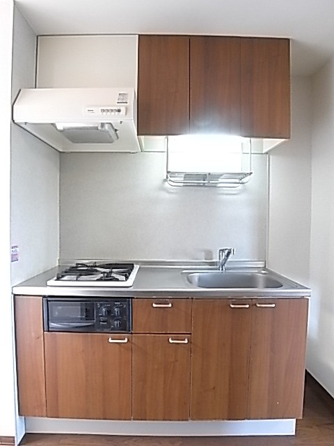 木目調のシステムキッチン！