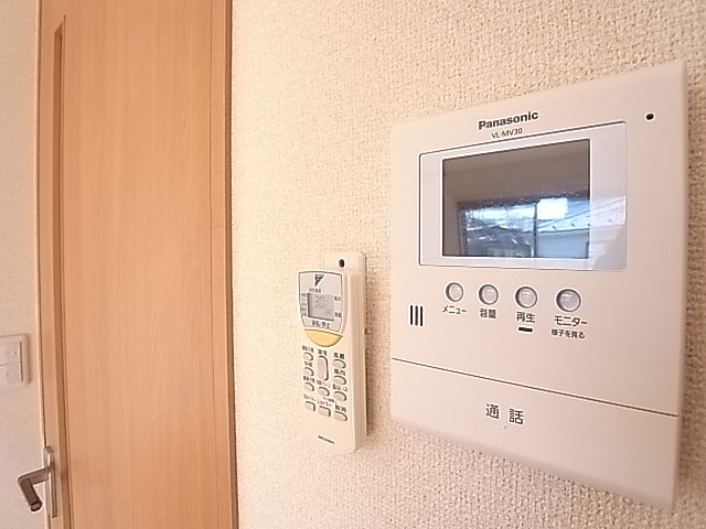 来客はモニターホンで確認してから！