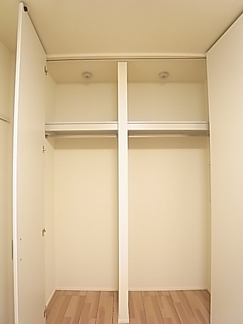 奥行きのあるクローゼット！