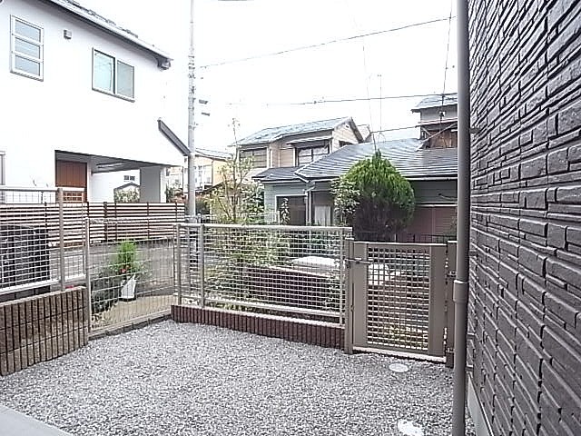 １階なので広めのテラスがついています！