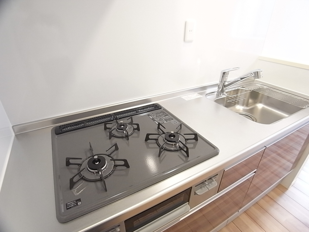ガス3口コンログリル付き！