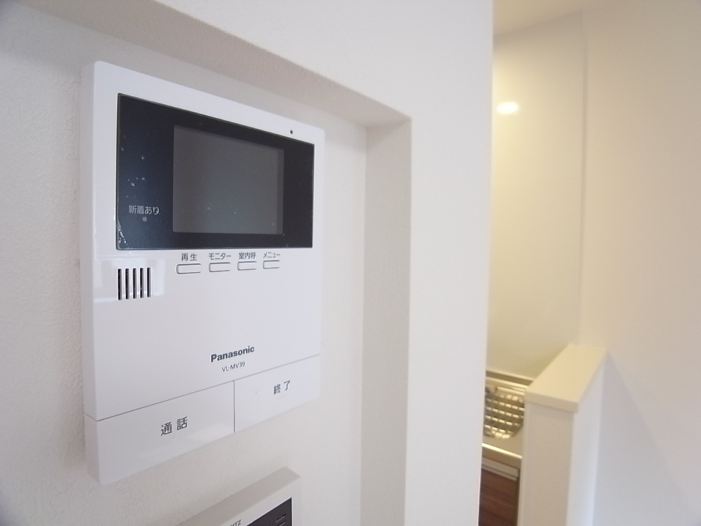 来客はモニターホンで確認してから！