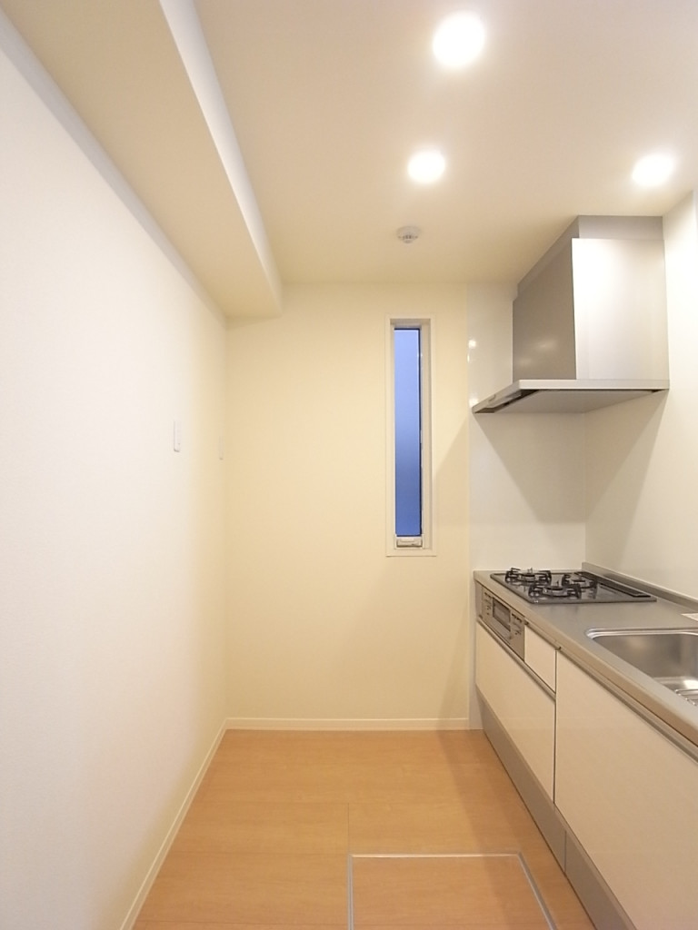 大きめ収納が便利なキッチン！床下収納あり！