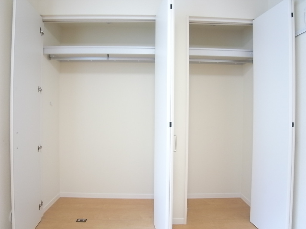 大容量の収納でお部屋がスッキリ片付きます！