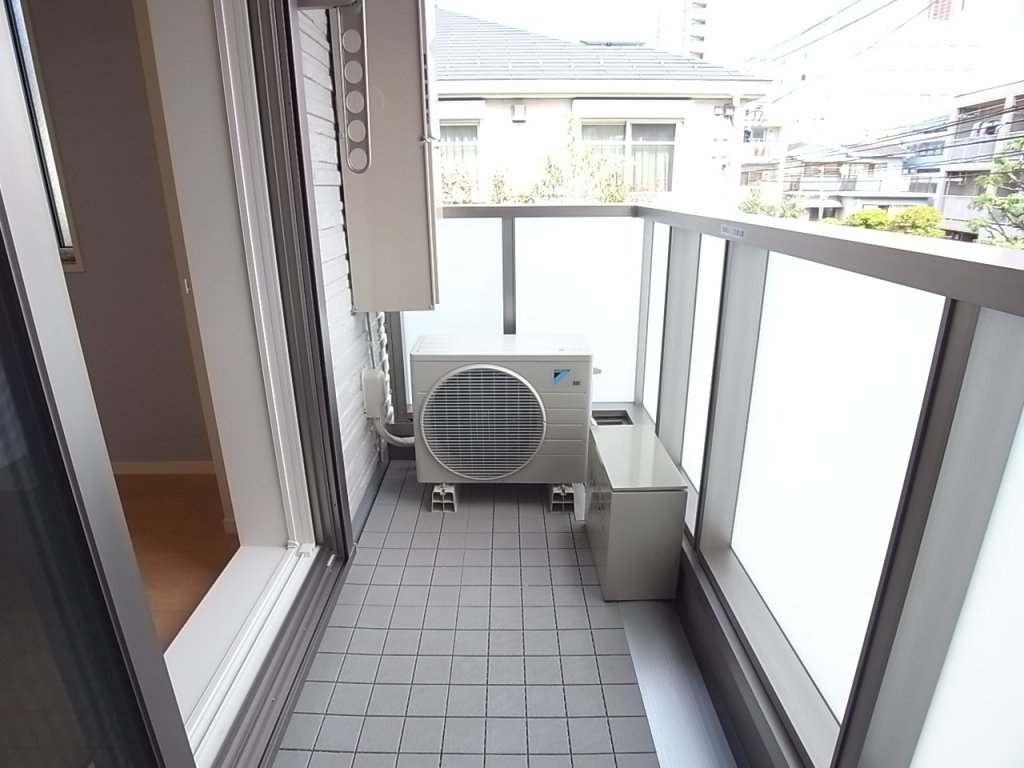 東向きのバルコニーは朝からよく日が当たります！