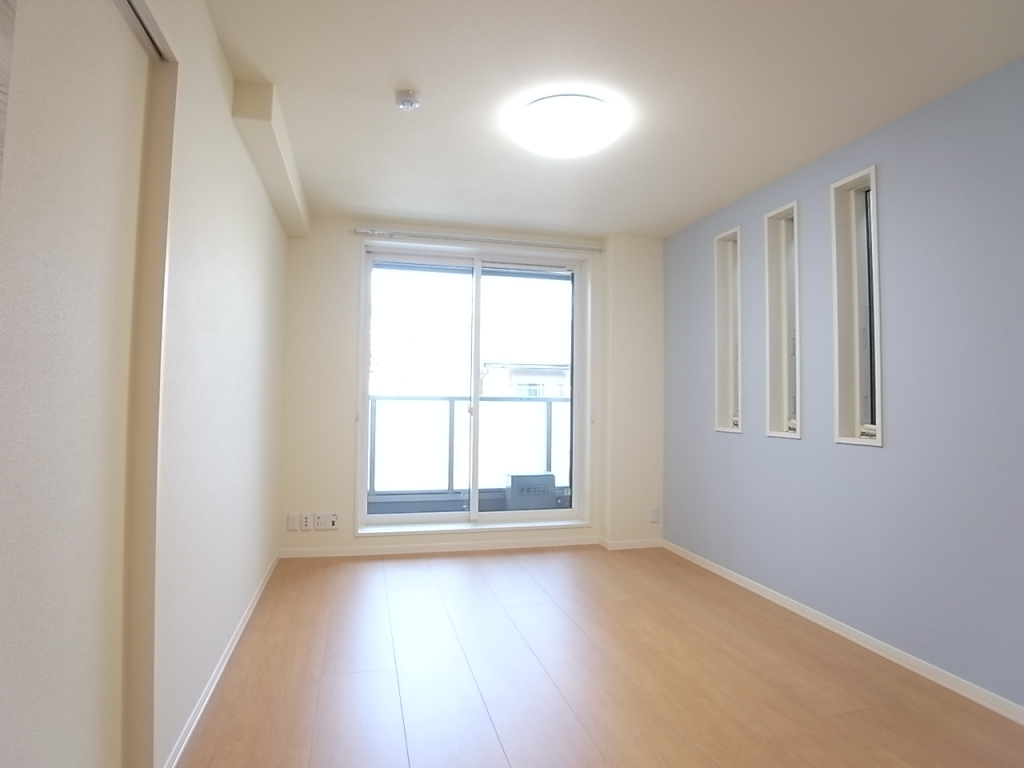 角部屋2面採光で明るいLDK！