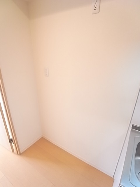 冷蔵庫・洗濯機置場。