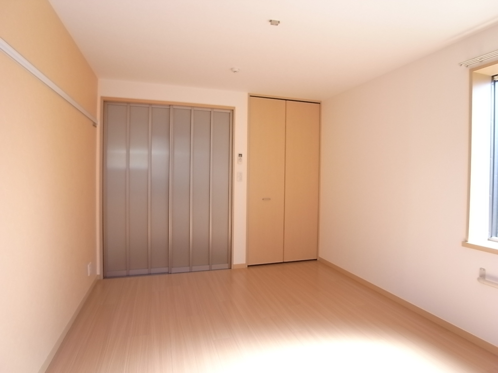 壁のアクセントクロス新設！