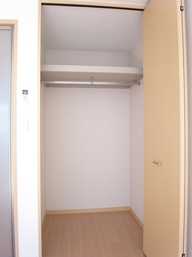 奥行きのあるクローゼット！