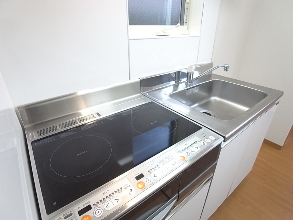 システムキッチンIHクッキングヒーター2口！火力が強く安全性が高い！