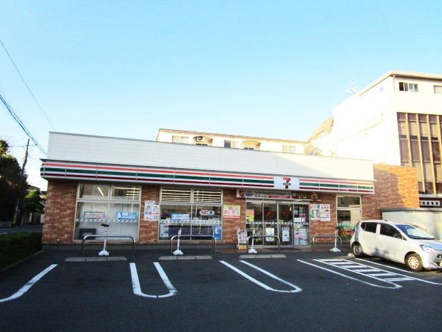 徒歩２分！　セブンイレブン目黒鷹番１丁目店