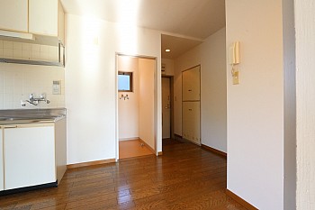 玄関左側が大型シューズボックス♪