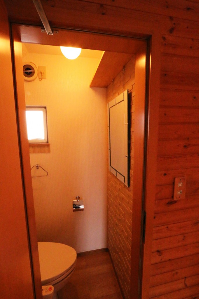 トイレもお洒落な空間♪