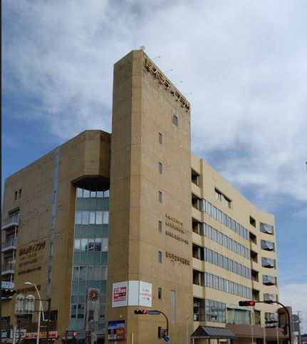 厚木市立中央図書館まで456m